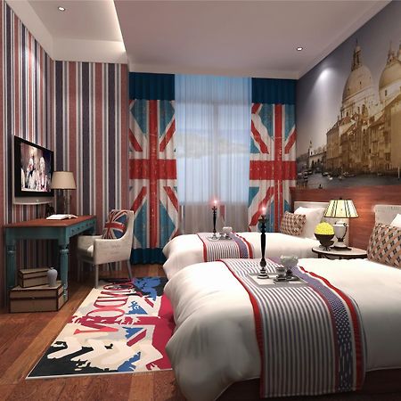 Dreamhouse Theme Hotel เซี่ยงไฮ้ ภายนอก รูปภาพ
